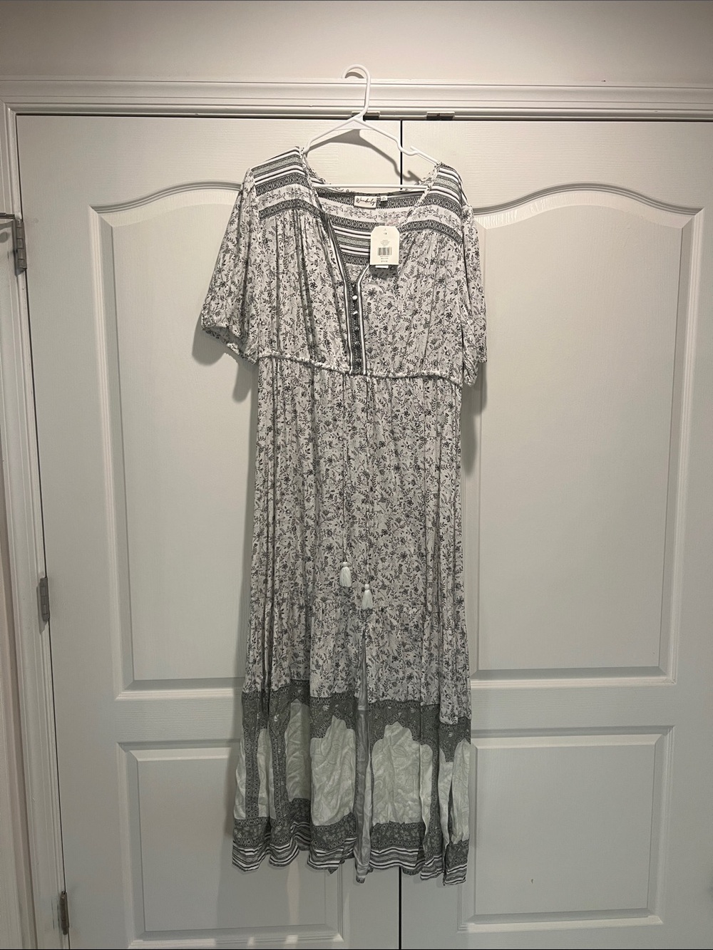 Wonderly White and Gray Floral Border Maxi Dress